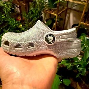 Crocs Lavender Purple Glitter Classic Clog Slip On Waterproof Childs Size 6